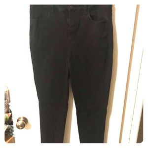 American Eagle highest rise jegging